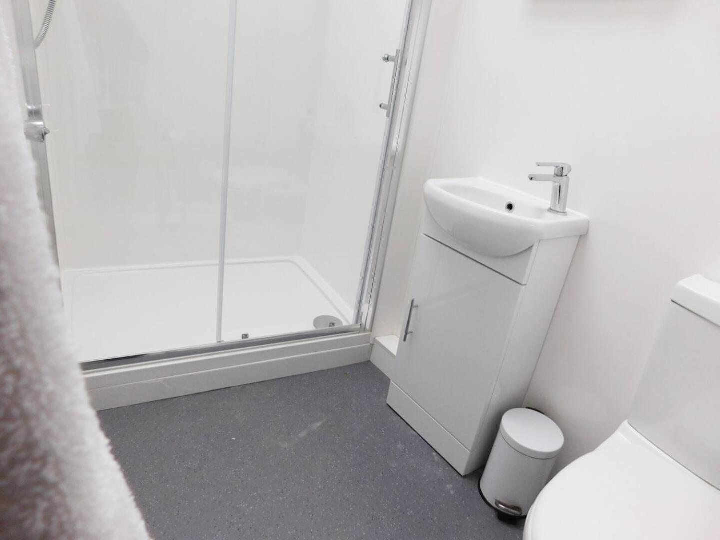 City Center Ground Floor Flat With Patio &Parking NWI Buitenkant foto